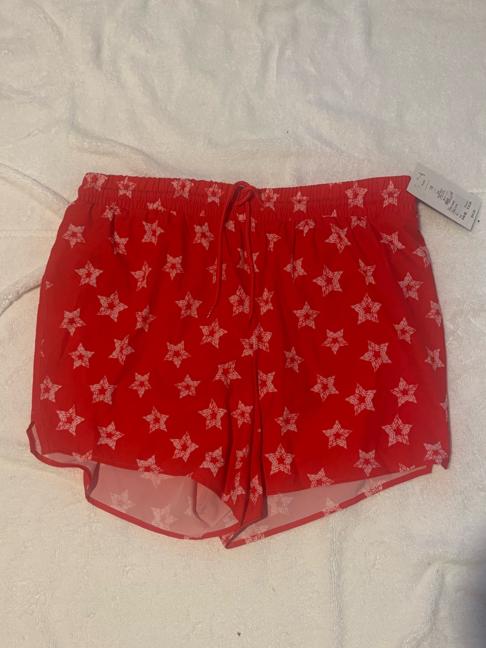 crown & ivy Red Star-Print Women’s Shorts